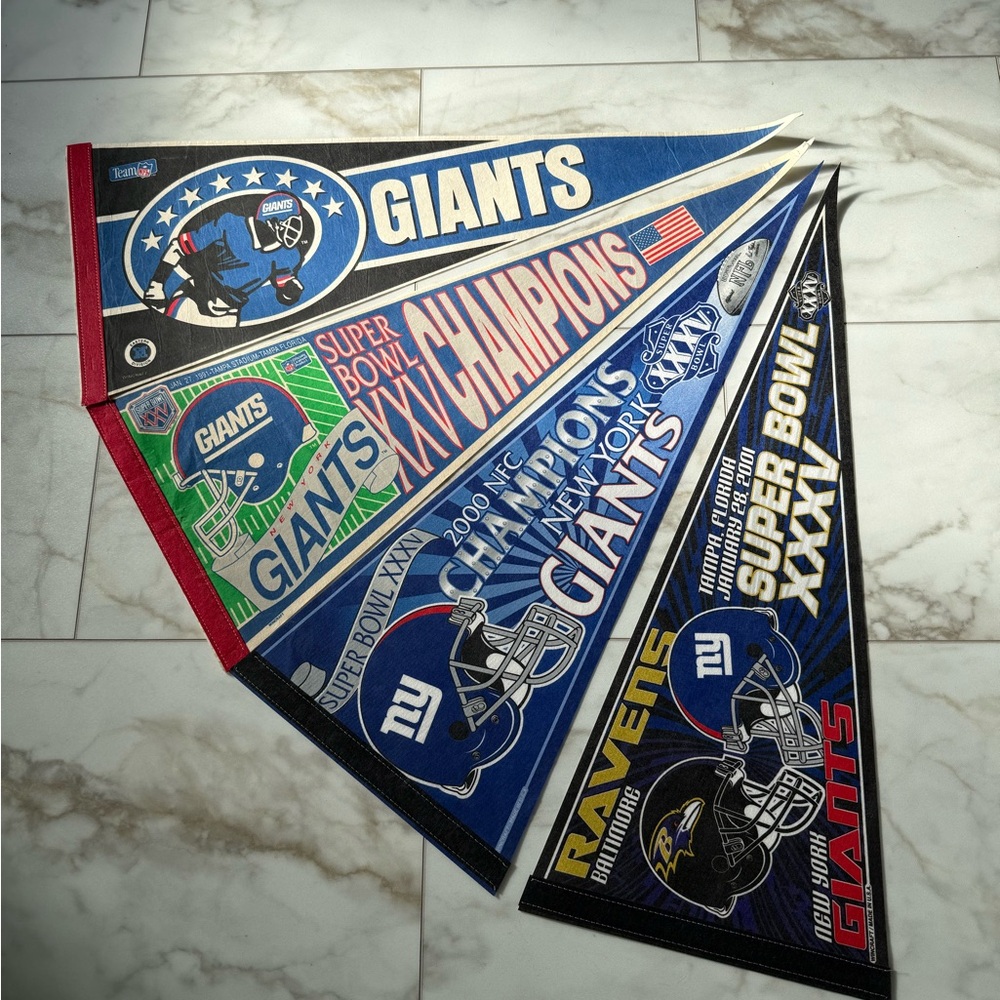 NFL Giants Vintage Pennant Set Football Decor